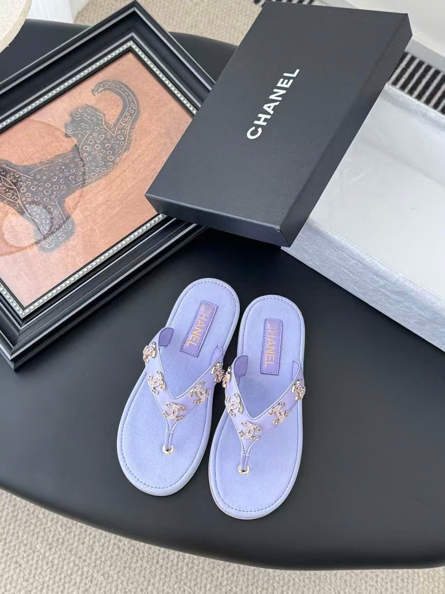 (1:1 replica) Chanel C-Logo Flip Flops Summer 2025