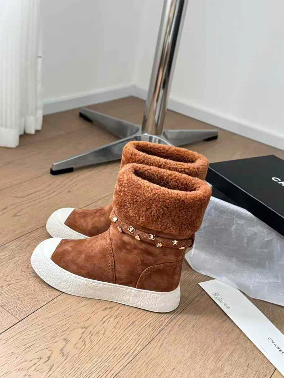 (1:1 replica) Chanel UGG Boots New Collections