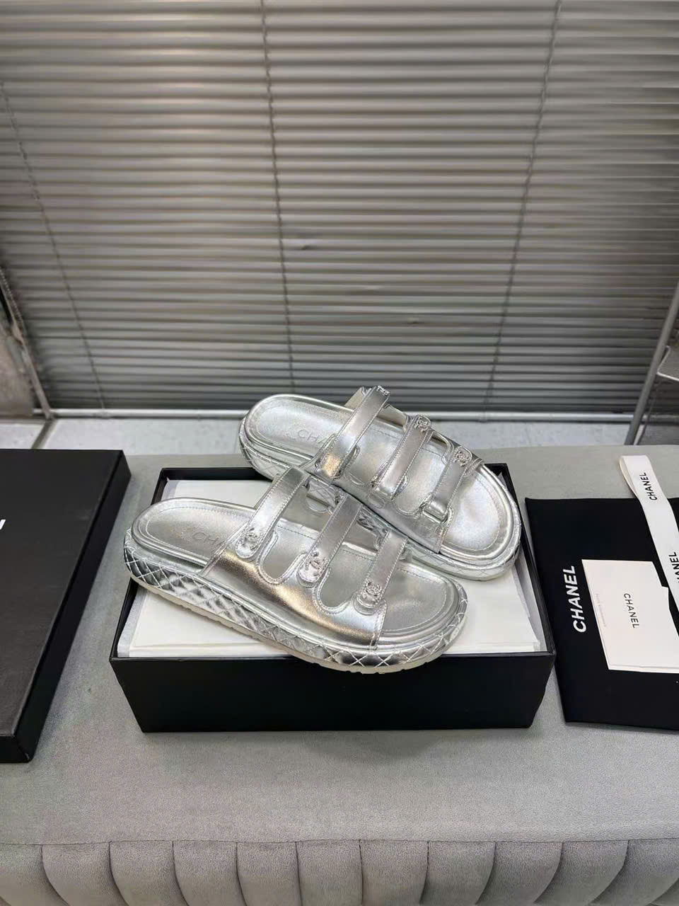(1:1 replica) Chanel C Logo Women s Sandal New Arrivals