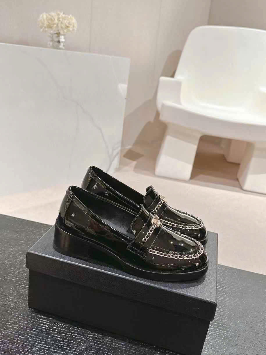 (1:1 replica) Chanel Leather Women s Loafer Shoes