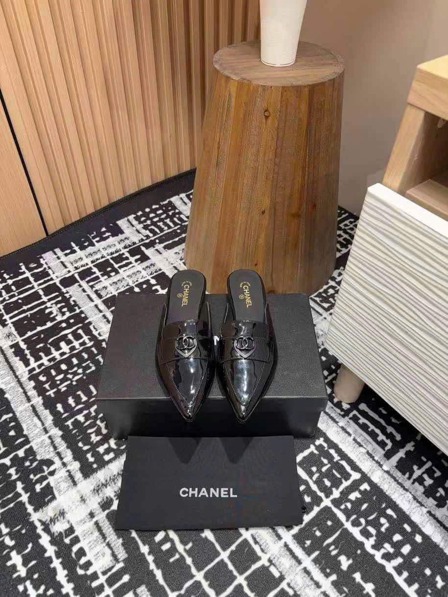 (1:1 replica) Chanel Open Back Leather Shoes