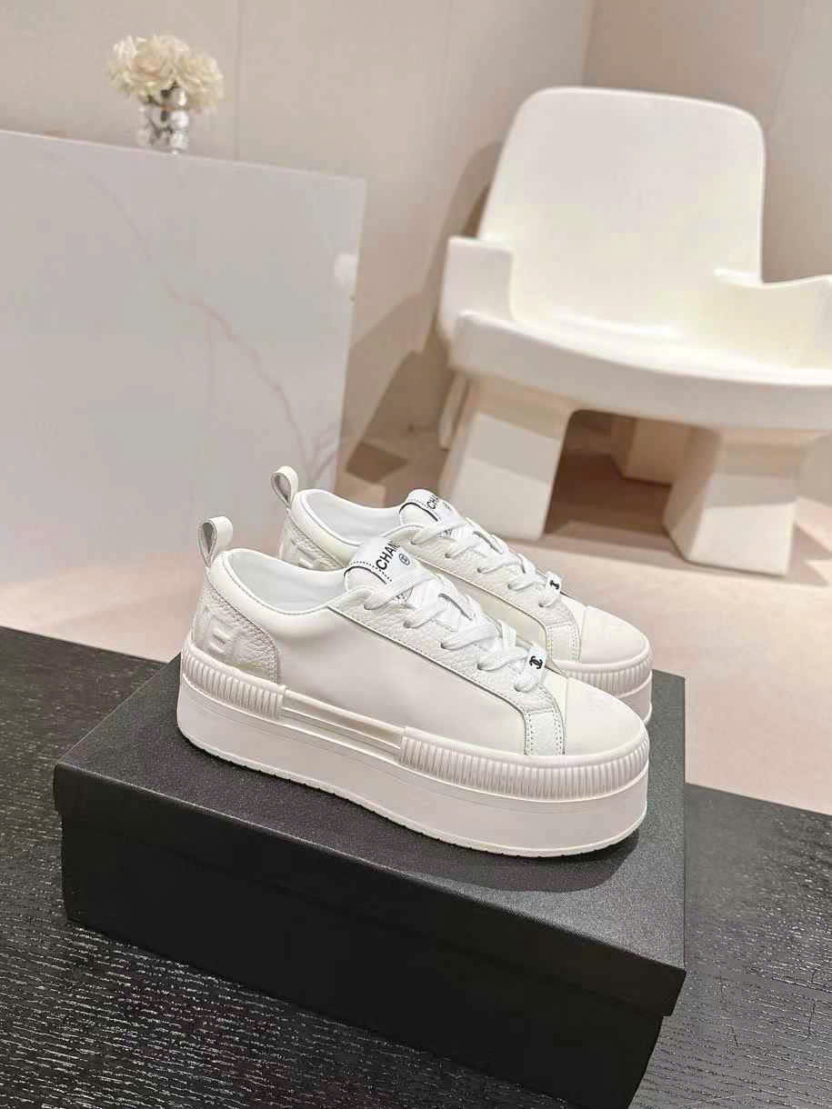 (1:1 replica) Chanel C Logo Sneakers Shoes