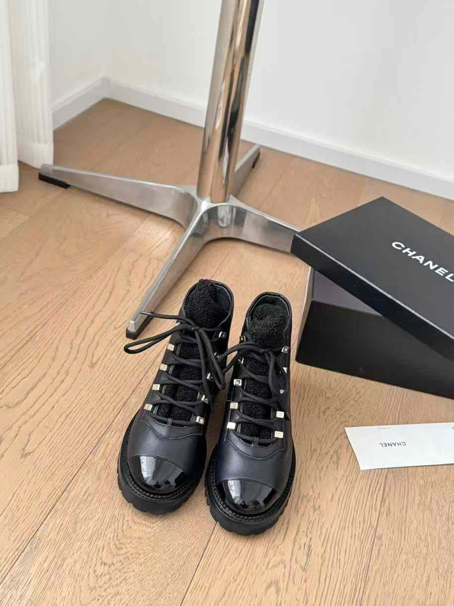 (1:1 replica) Chanel Oxfords Shoes New Arrivals