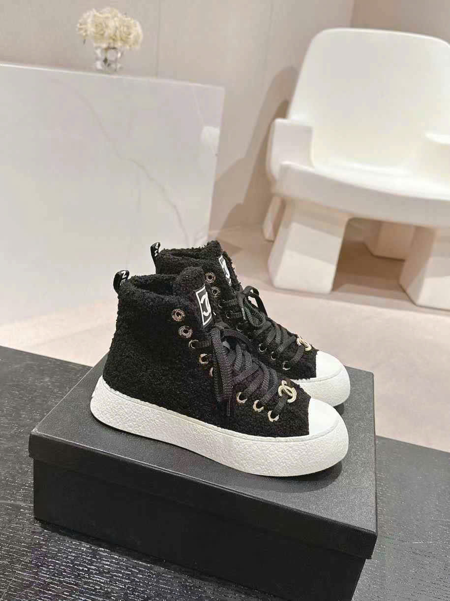 (1:1 replica) Chanel C Logo Sneakers Shoes