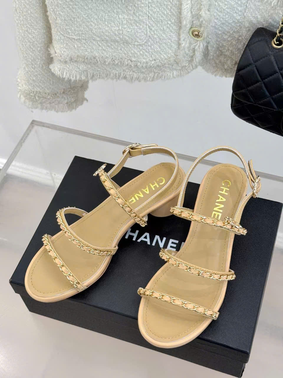 (1:1 replica) Chanel Leather Women s Sandals