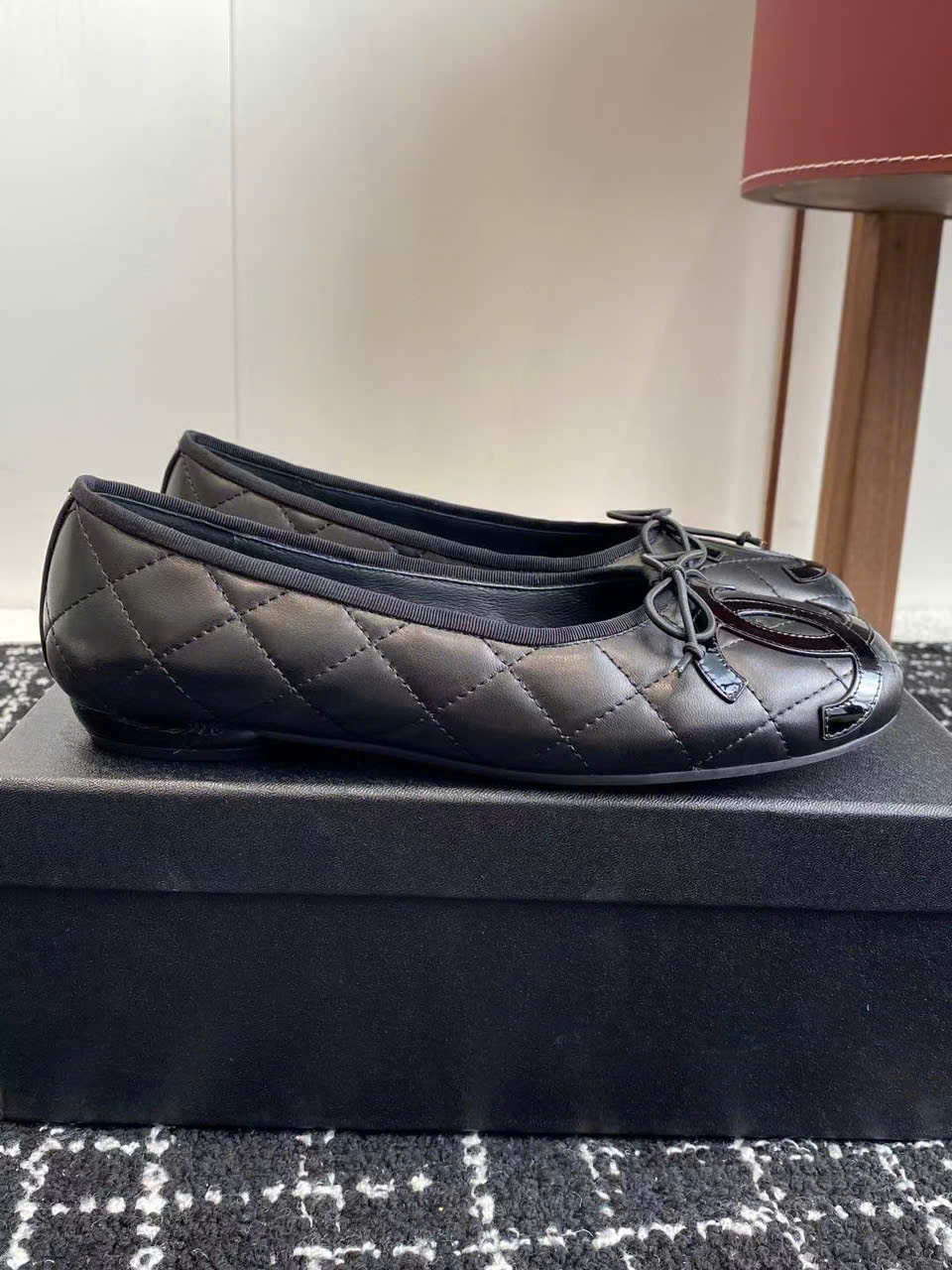 (1:1 replica) Chanel C-Logo Leather Vintages Shoes