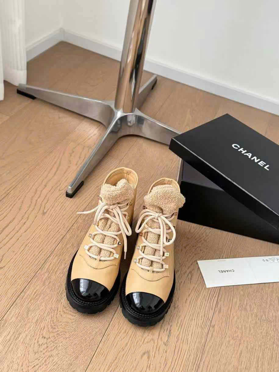 (1:1 replica) Chanel Oxfords Shoes New Arrivals