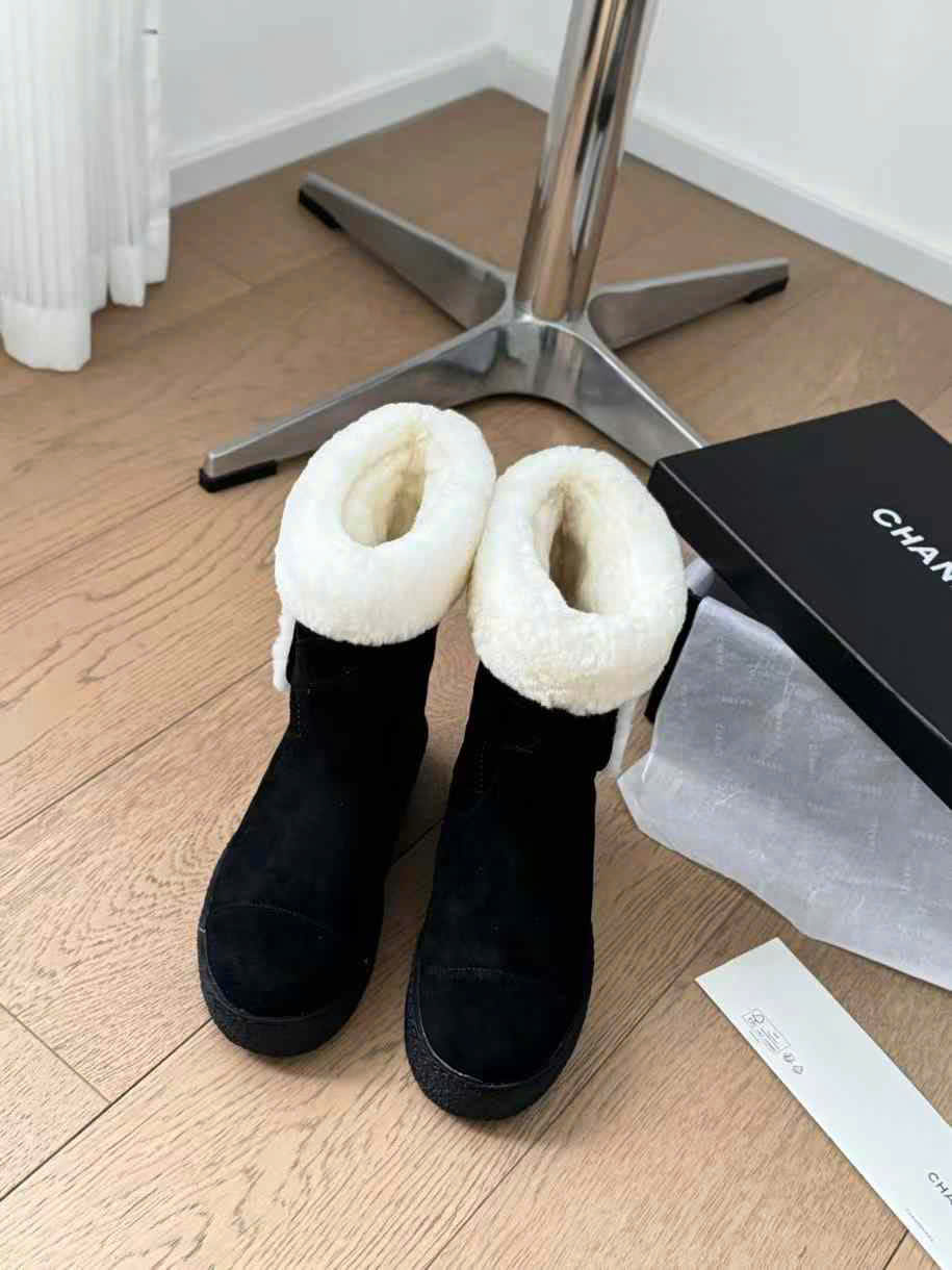 (1:1 replica) Chanel UGG Boots New Collections