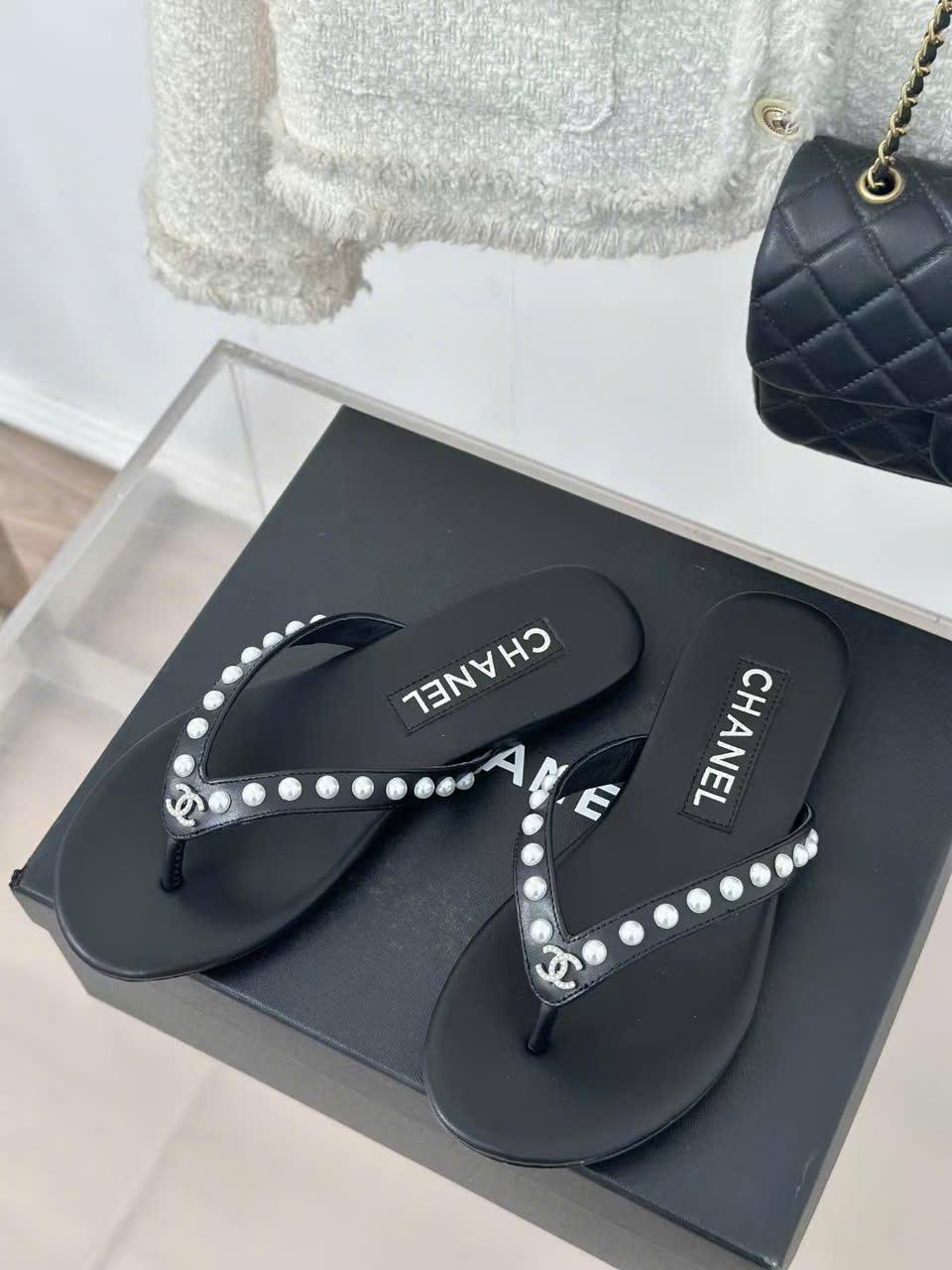 (1:1 replica) Chanel Women s Flip Flops Thongs