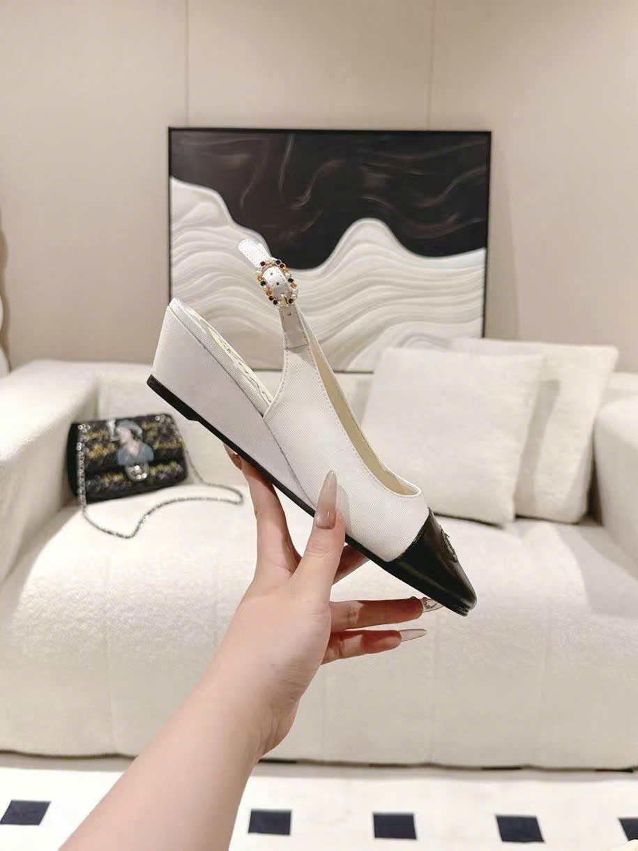 (1:1 replica) Chanel C Logo Vintage Slingback Shoes