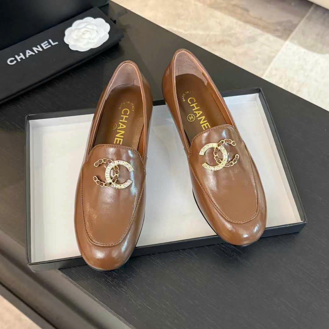(1:1 replica) Chanel C Logo Loafers Shoes