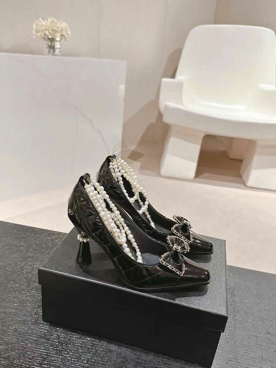 (1:1 replica) Chanel Vintages Leather Shoes