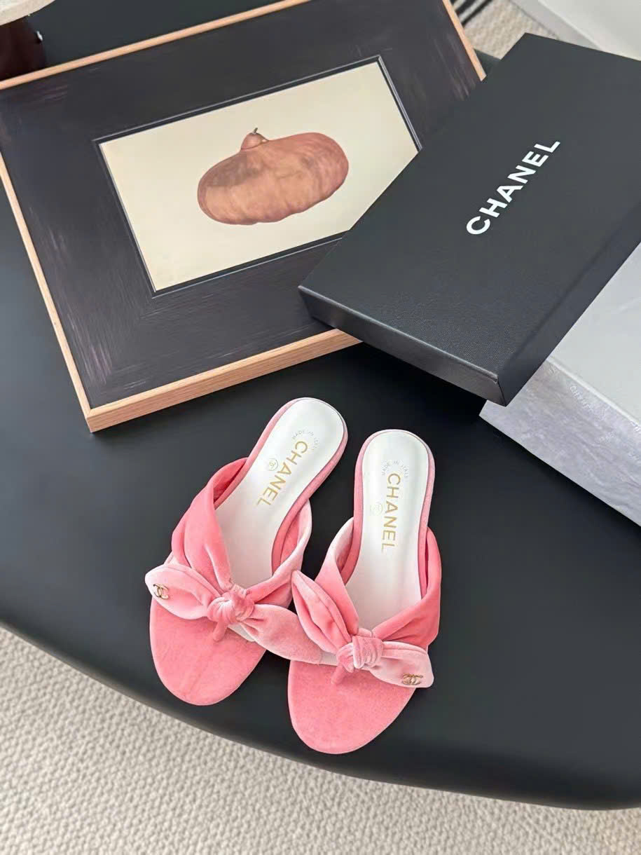 (1:1 replica) Chanel Flip Flop Women s Sandals
