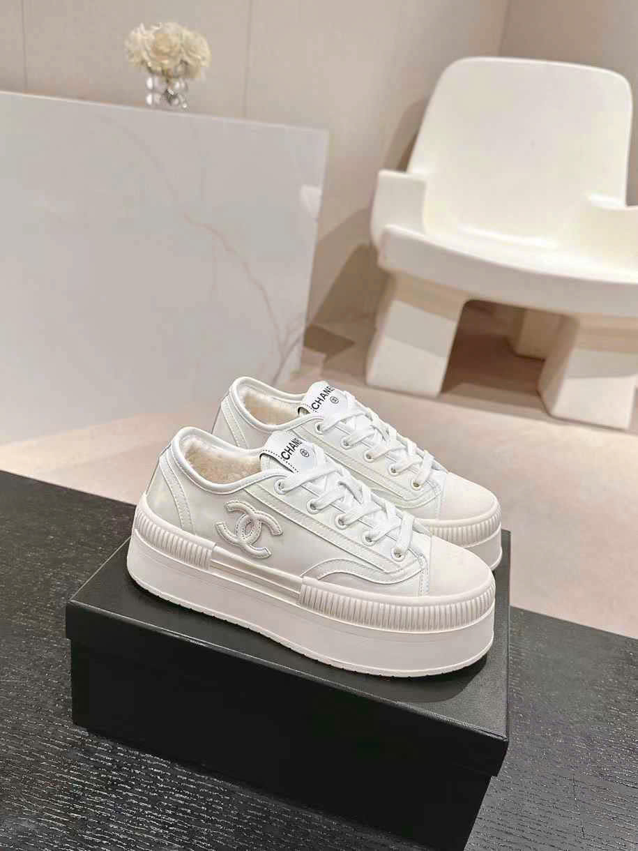 (1:1 replica) Chanel C Logo Sneakers Shoes