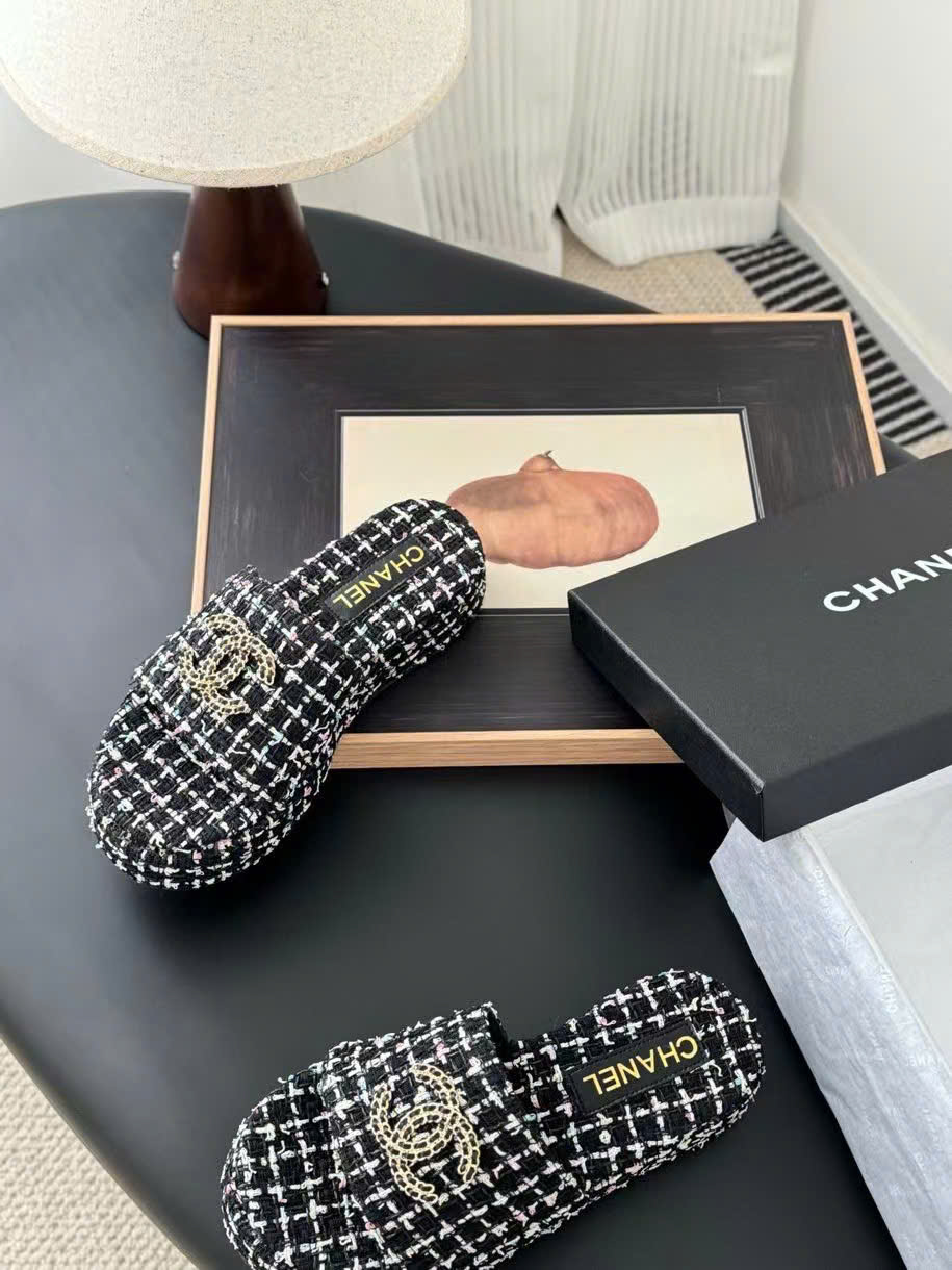 (1:1 replica) Chanel C Logo Women s Sandal