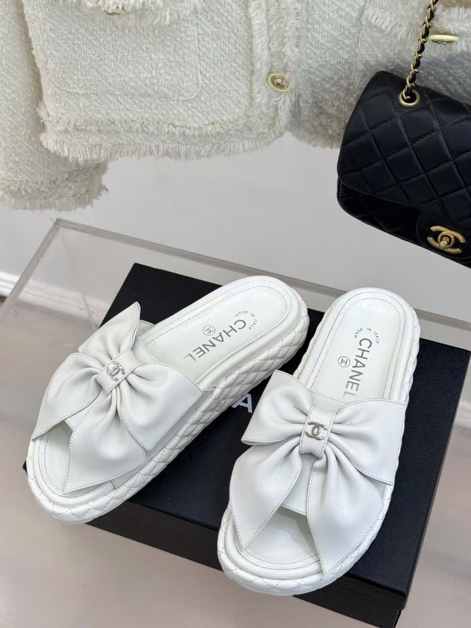 (1:1 replica) Chanel C Logo Women s Sandals