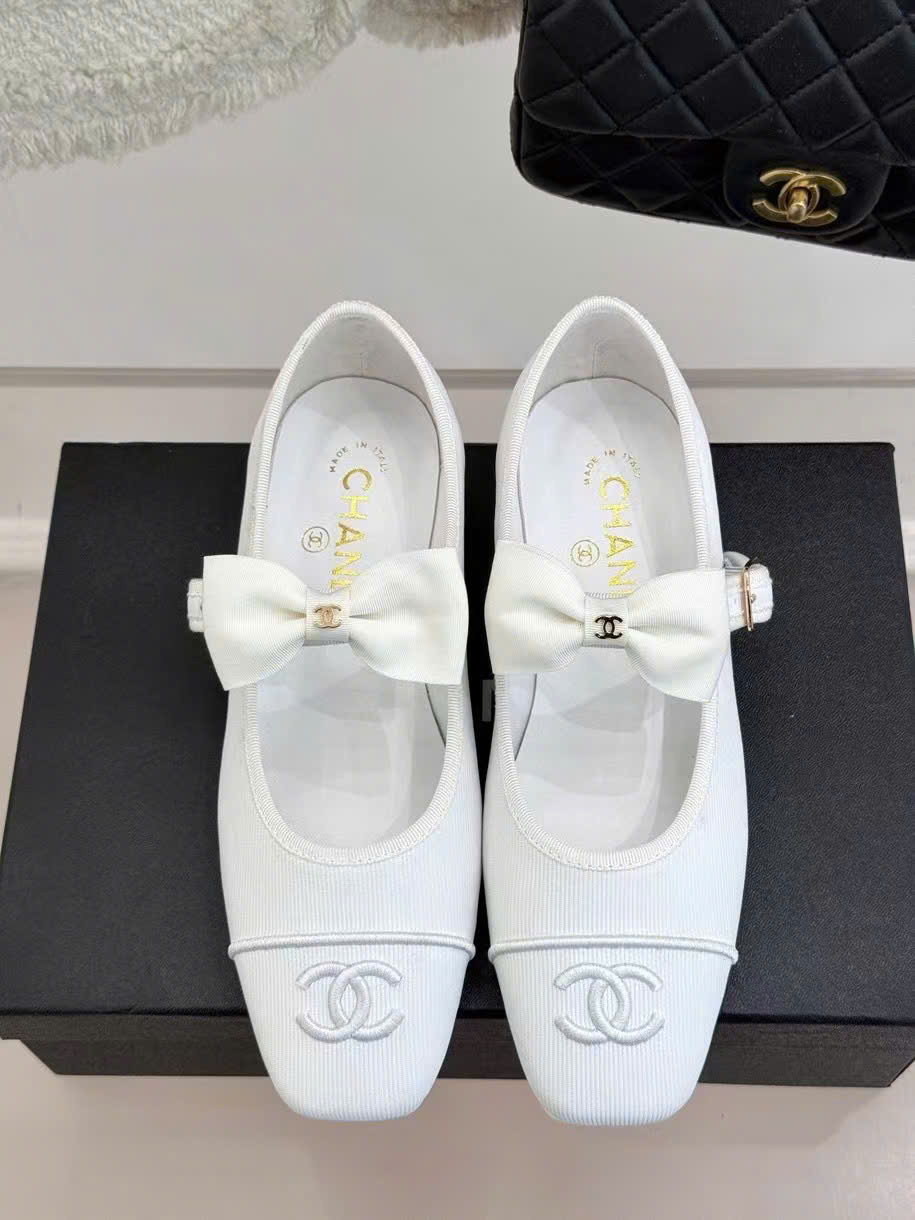 (1:1 replica) Chanel C Logo Ballets Shoes