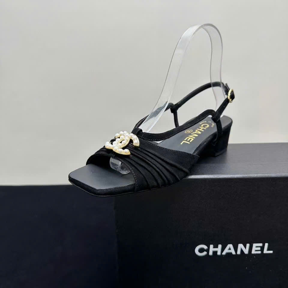 (1:1 replica) Chanel CLogo Women s Sandals New Arrivals