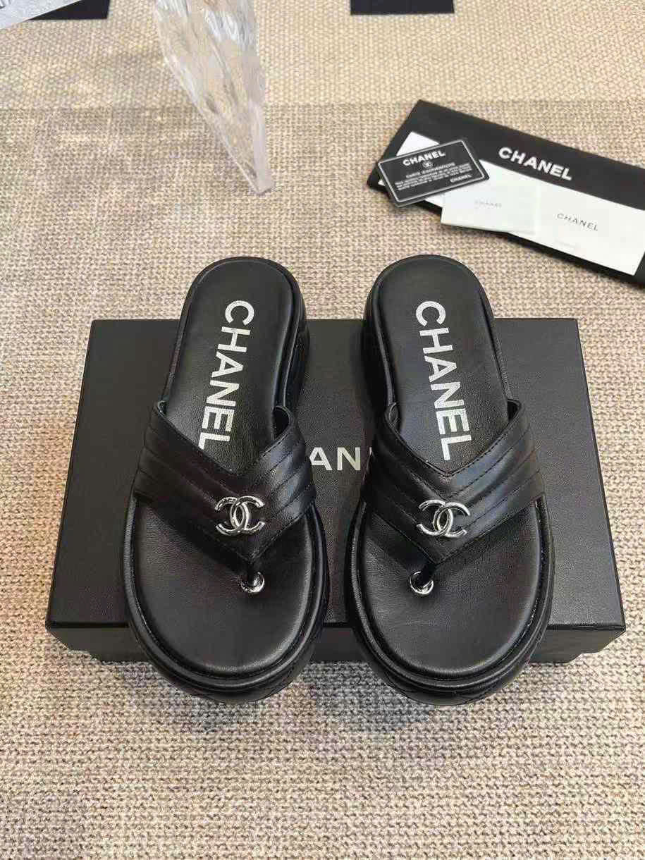(1:1 replica) Chanel C Logo Women s Slippers