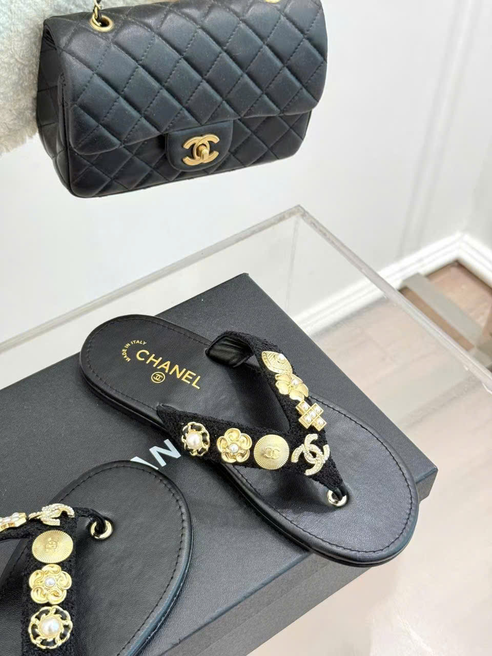 (1:1 replica) Chanel C Logo Women s Flip Flop