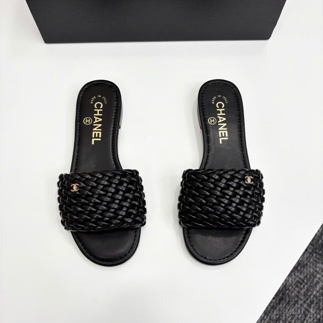 (1:1 replica) Chanel C Logo Women s Slide Sandals