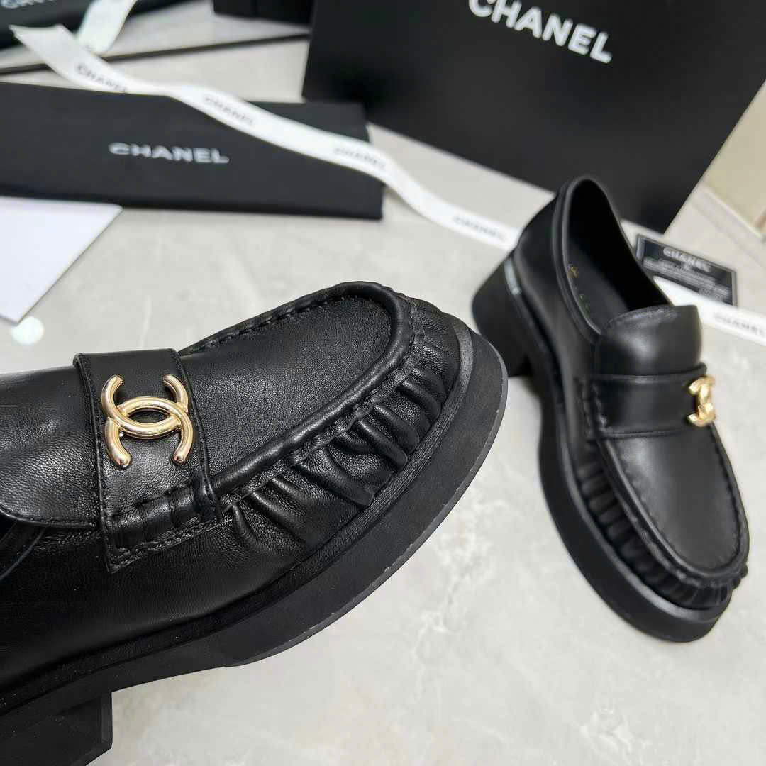 (1:1 replica) Chanel Leather Loafer Shoes