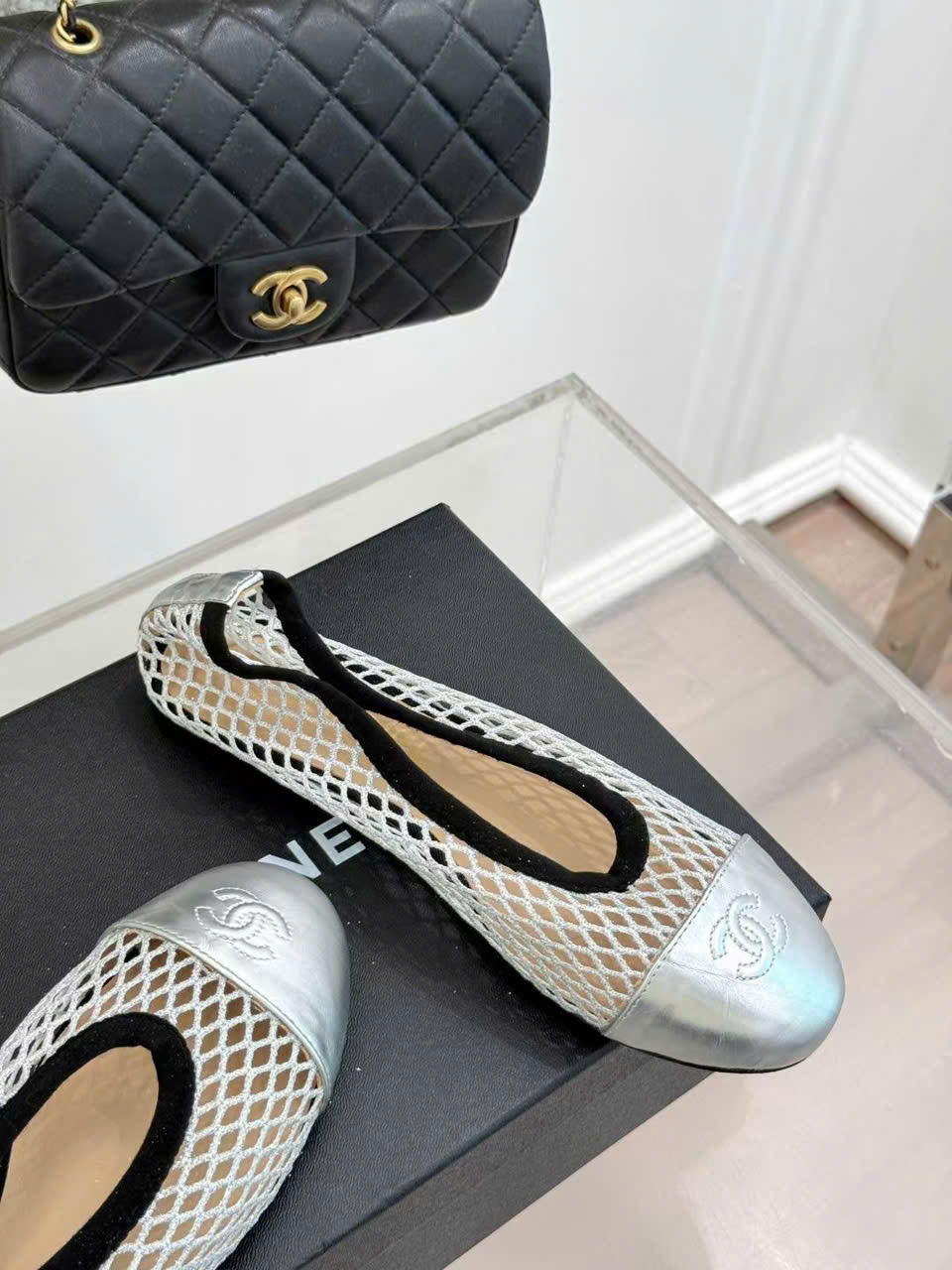 (1:1 replica) Chanel C Logo Women s Summer Shoes