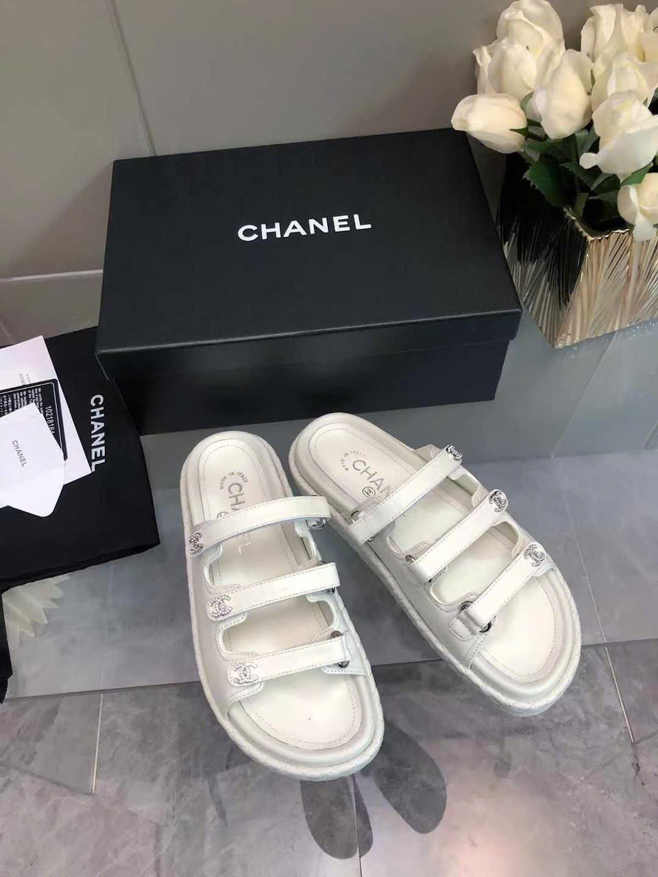 (1:1 replica) Chanel Leather Women s Sandal