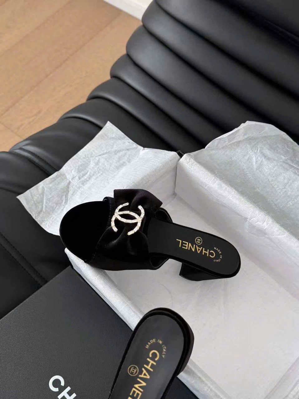(1:1 replica) Chanel Velvet Vintage Sandals