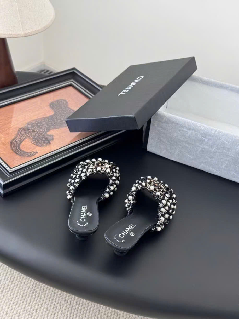 (1:1 replica) Chanel CLogo Women s Sandals New Arrivals
