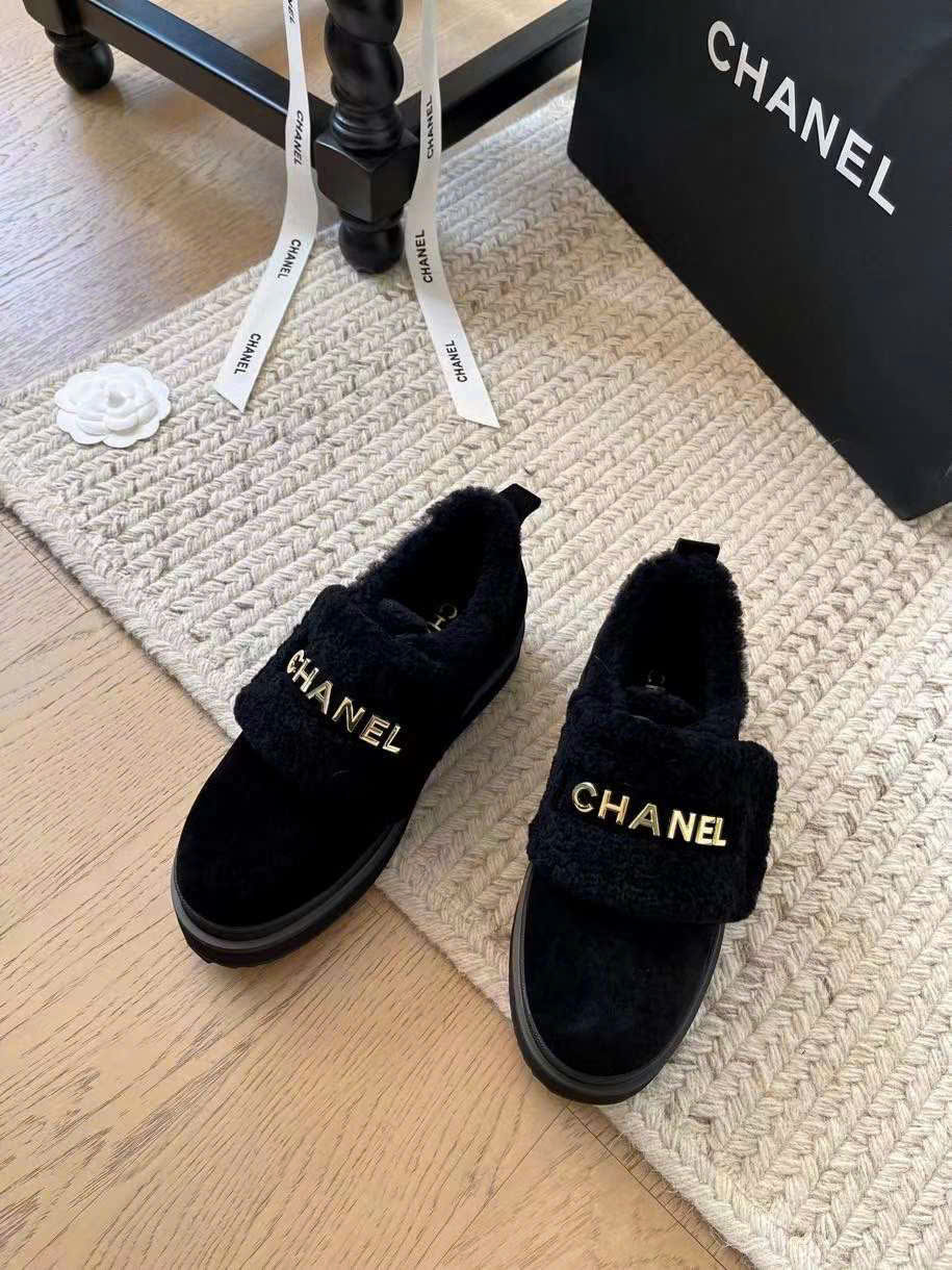 (1:1 replica) Chanel Lamb Wool Snow Shoes