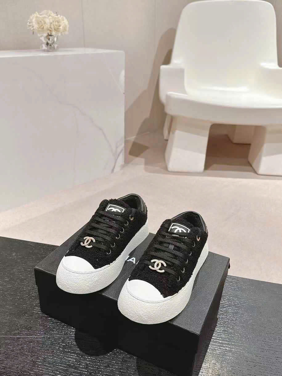(1:1 replica) Chanel C Logo Sneakers Shoes