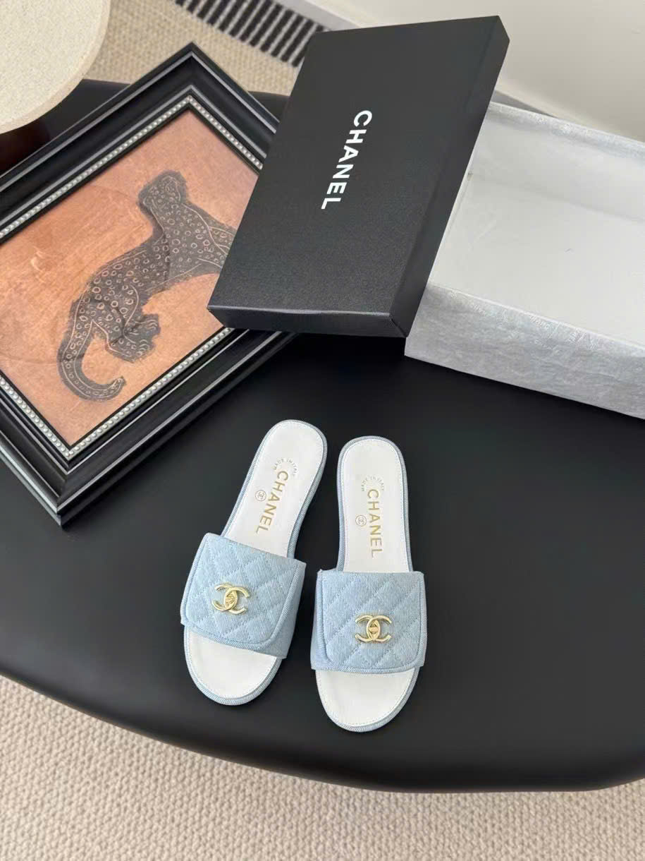 (1:1 replica) Chanel C Logo Women s Slides