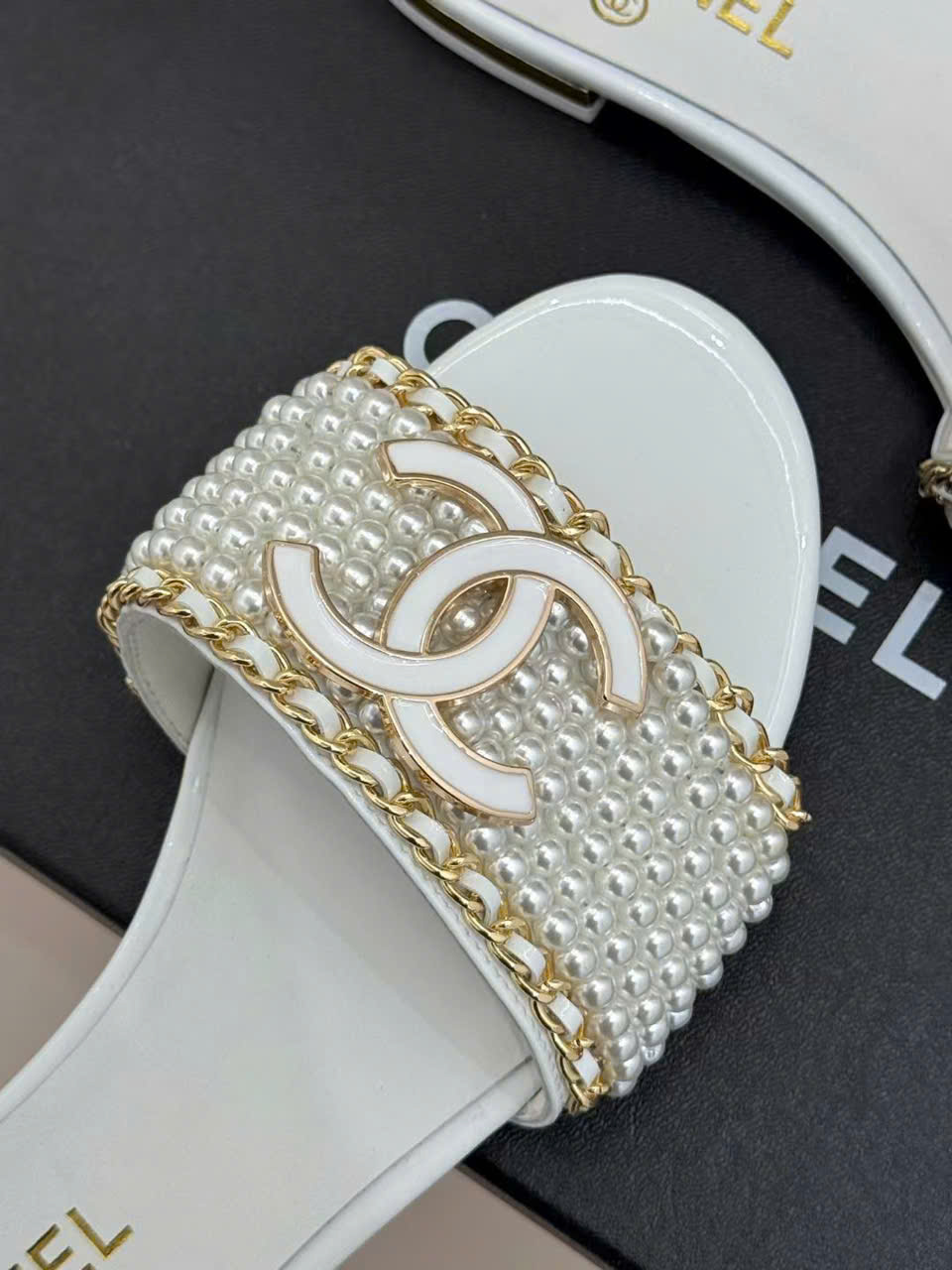 (1:1 replica) Chanel C Logo Women s Slides