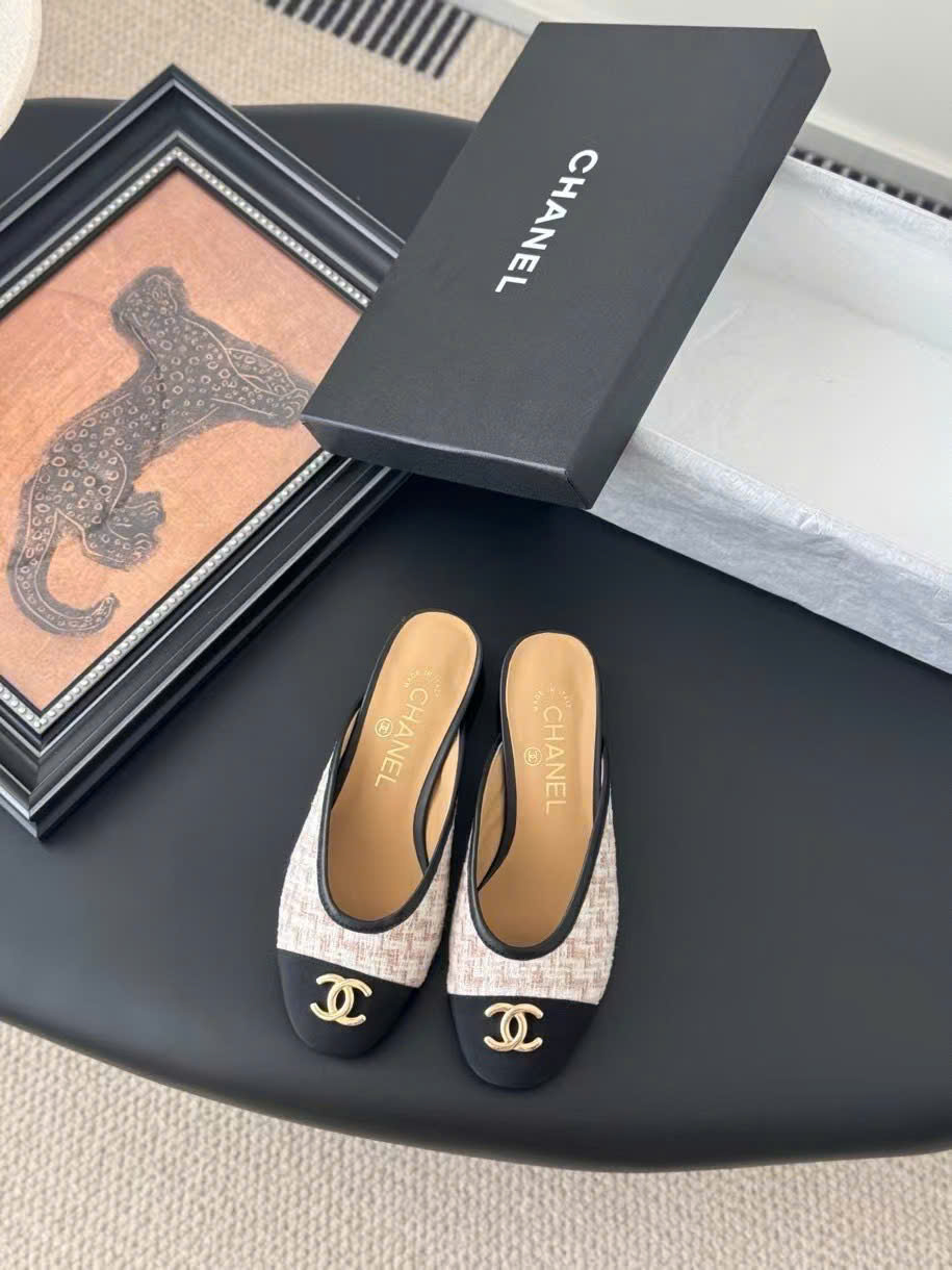 (1:1 replica) Chanel Vintages C Logo Open Back Shoes