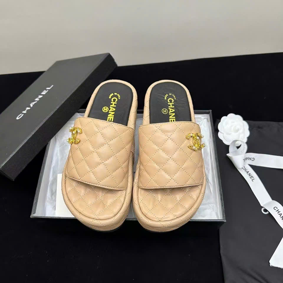 (1:1 replica) Chanel CLogo Wedges Women s Sandals 2025
