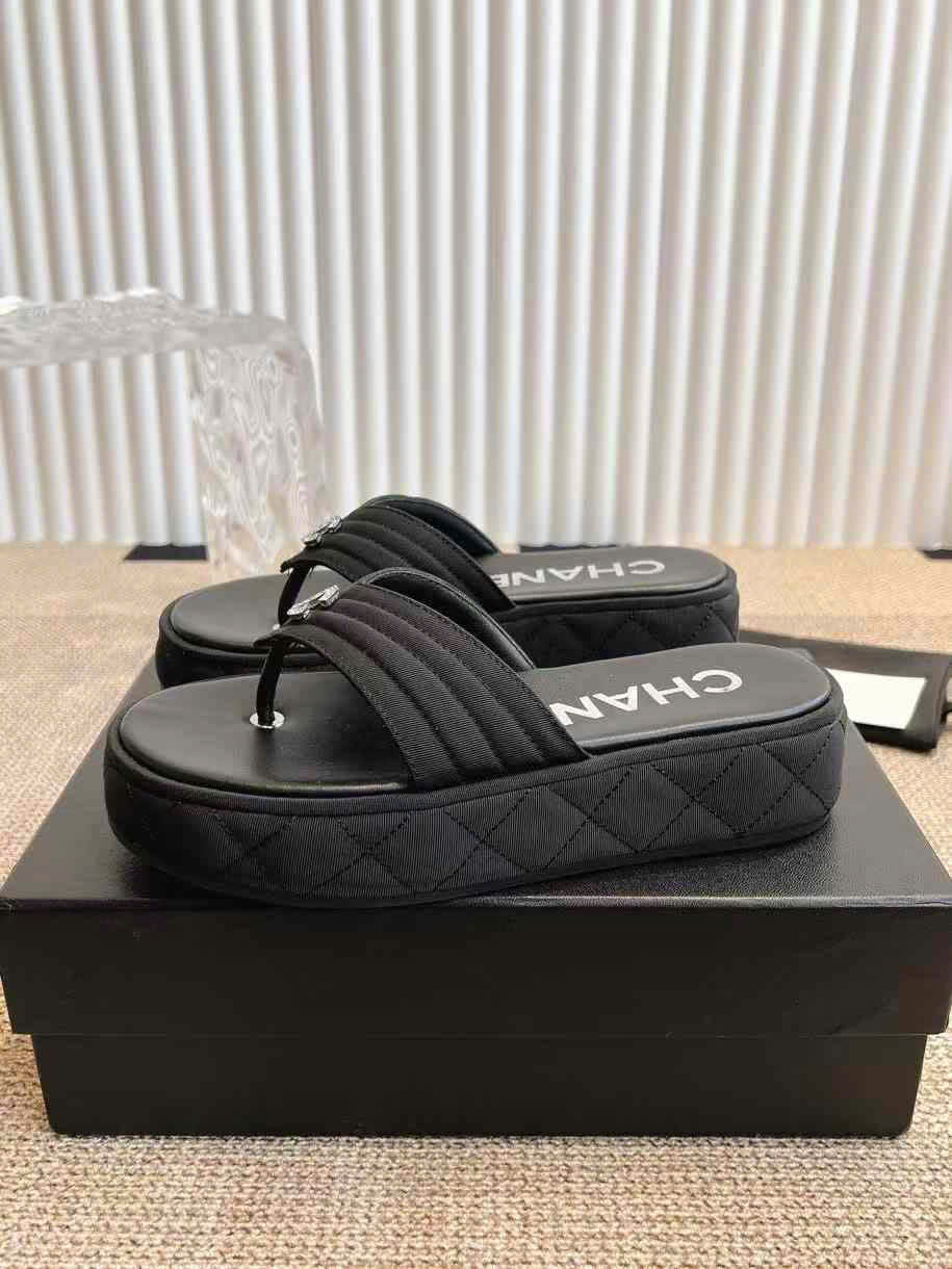 (1:1 replica) Chanel C Logo Women s Slippers