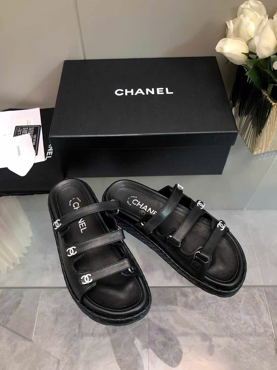 (1:1 replica) Chanel Leather Women s Sandal