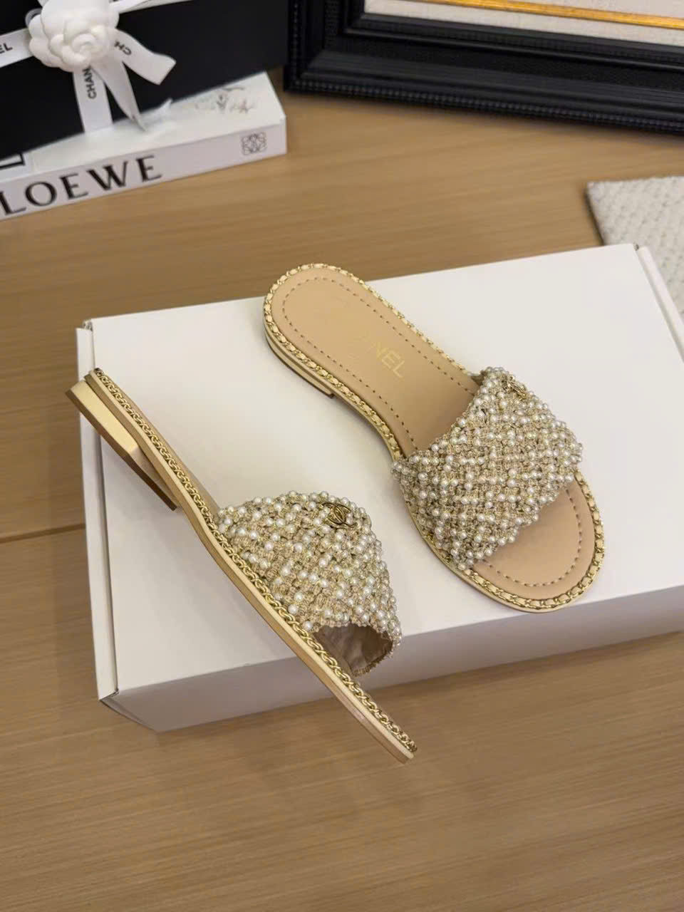 (1:1 replica) Chanel C Logo Women s Sandal New Arrivals
