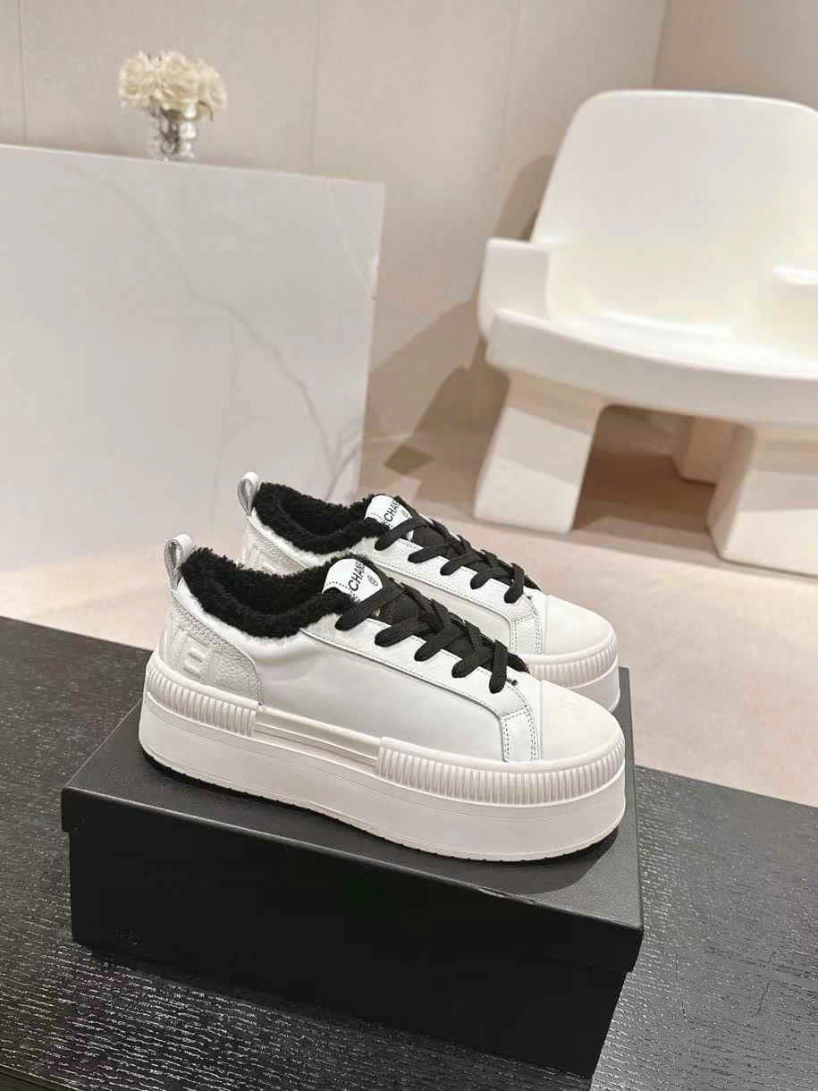 (1:1 replica) Chanel C Logo Sneakers Shoes