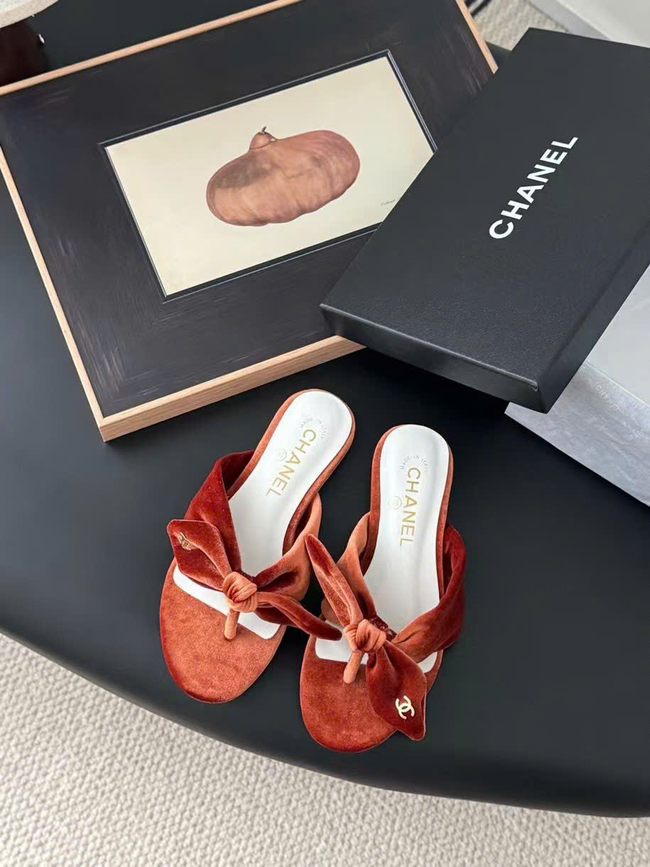 (1:1 replica) Chanel Flip Flop Women s Sandals