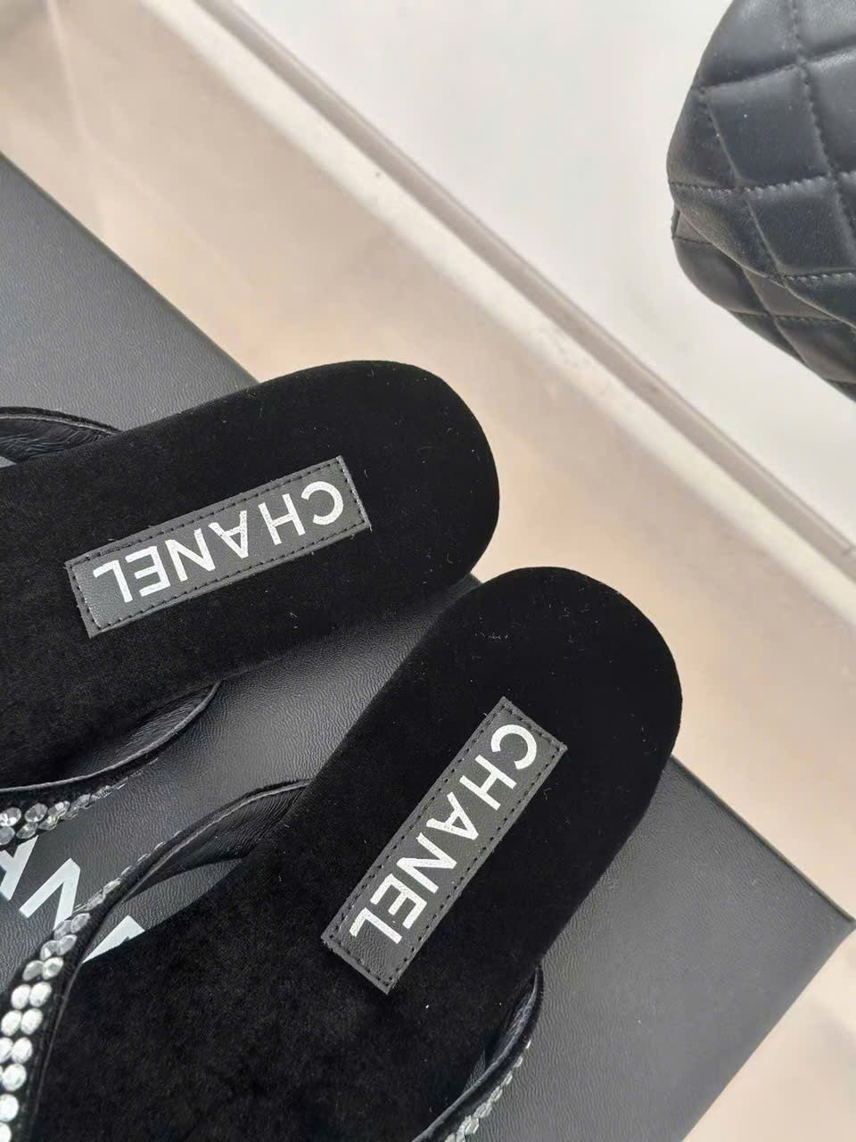 (1:1 replica) Chanel Women s Flip Flops Thongs