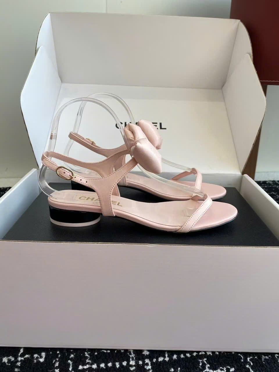(1:1 replica) Chanel C Logo Vintages Sandals
