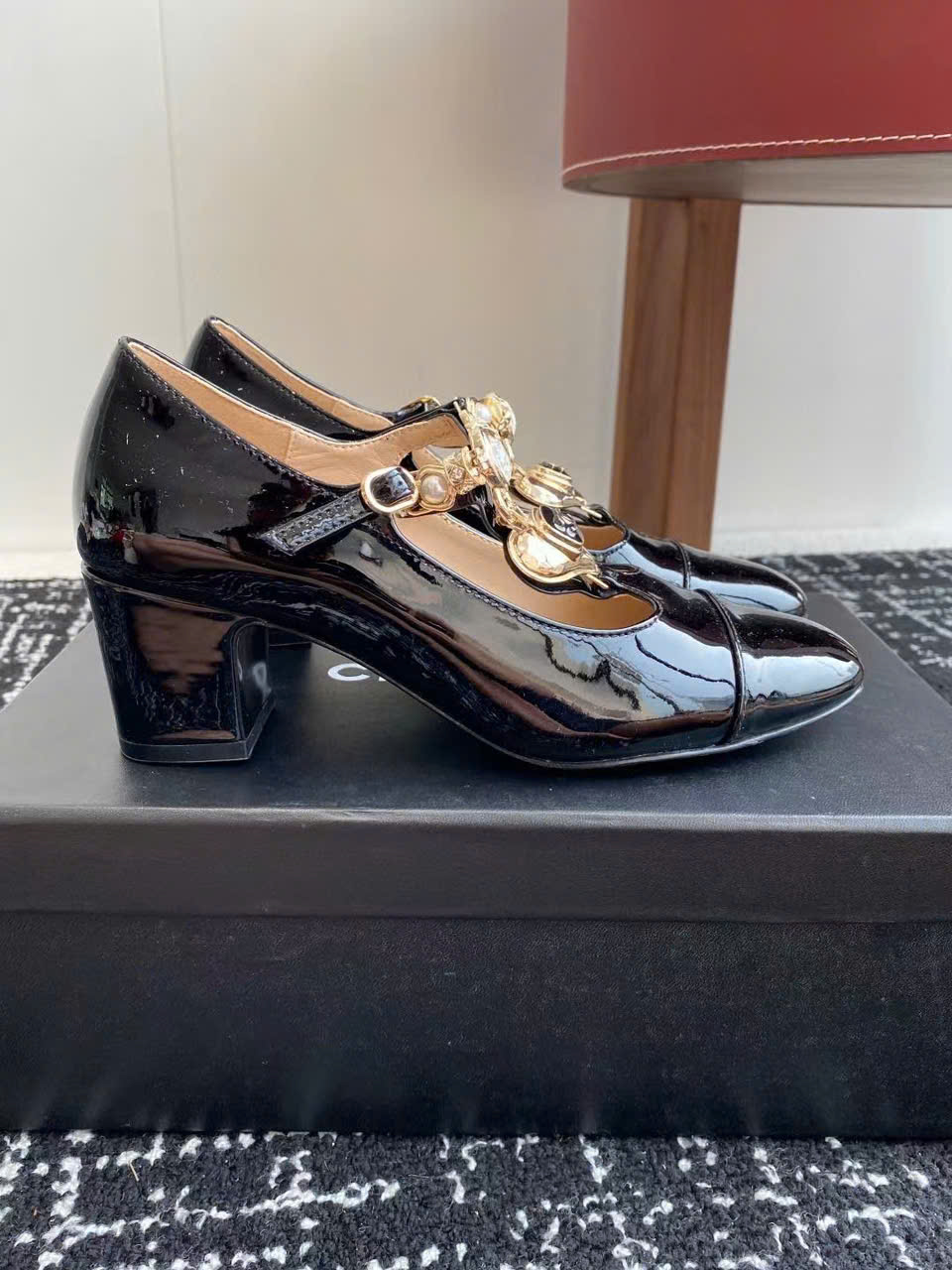 (1:1 replica) Chanel C Logo Vintages Shoes New Arrivals