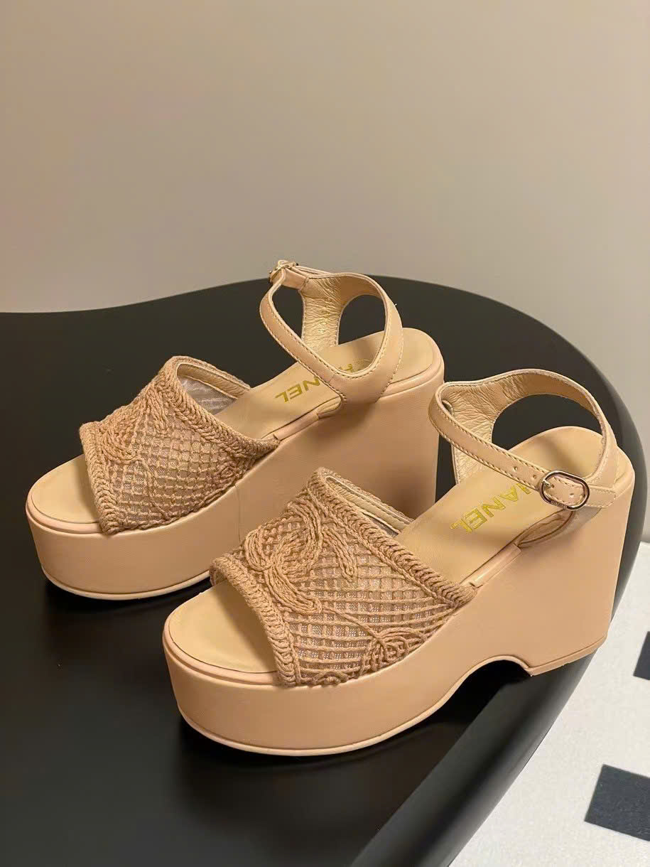(1:1 replica) Chanel Vintages C Logo Wedges Sandal 10cm