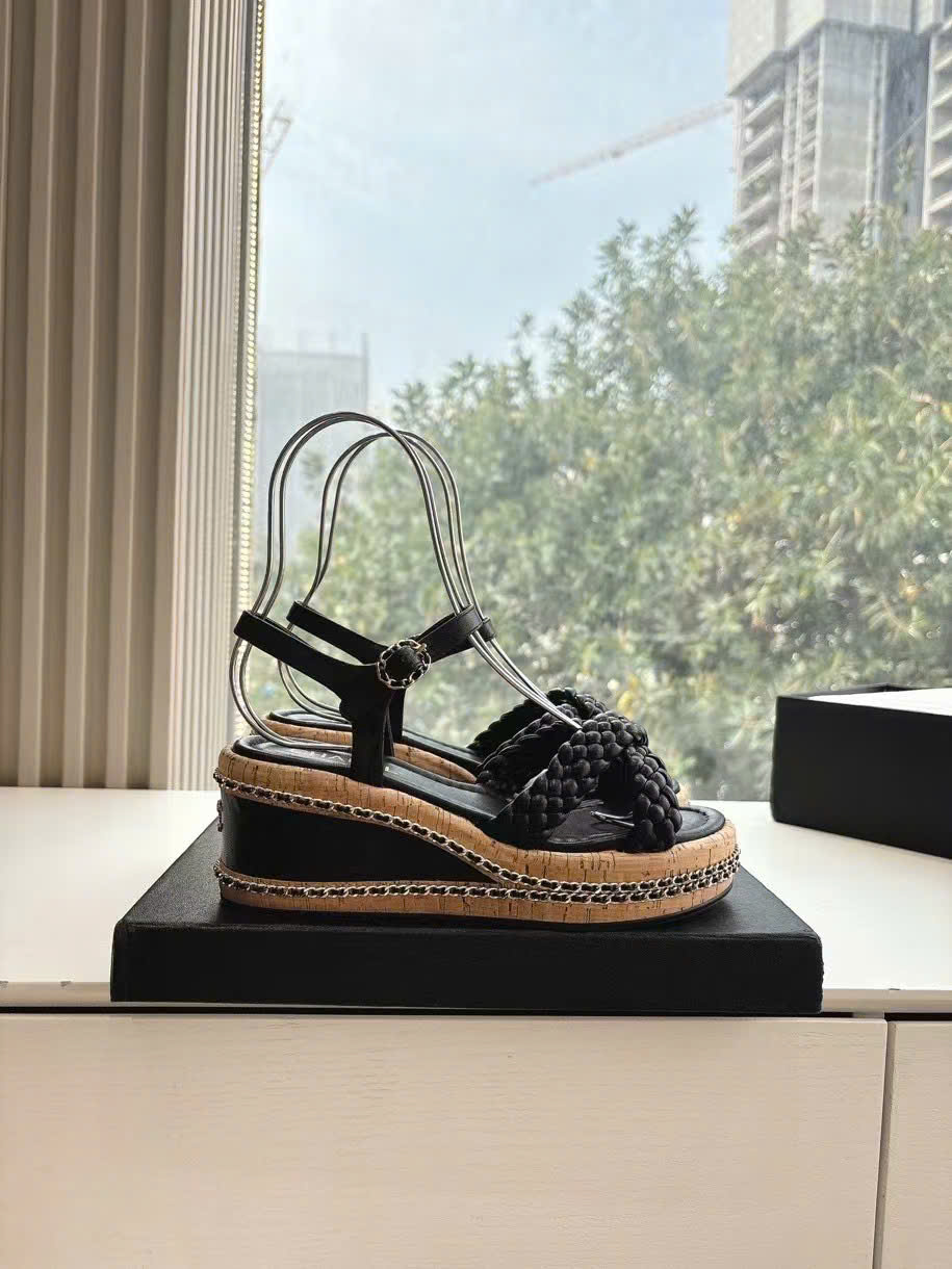 (1:1 replica) Chanel Wedges Women s Sandals New Collections 2025