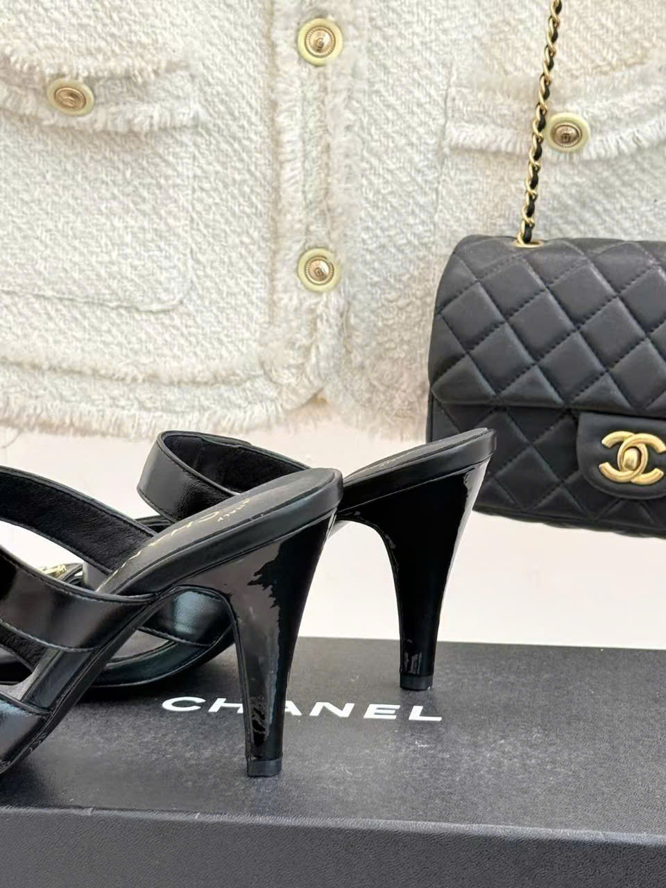 (1:1 replica) Chanel C Logo Women s Sandals 9cm