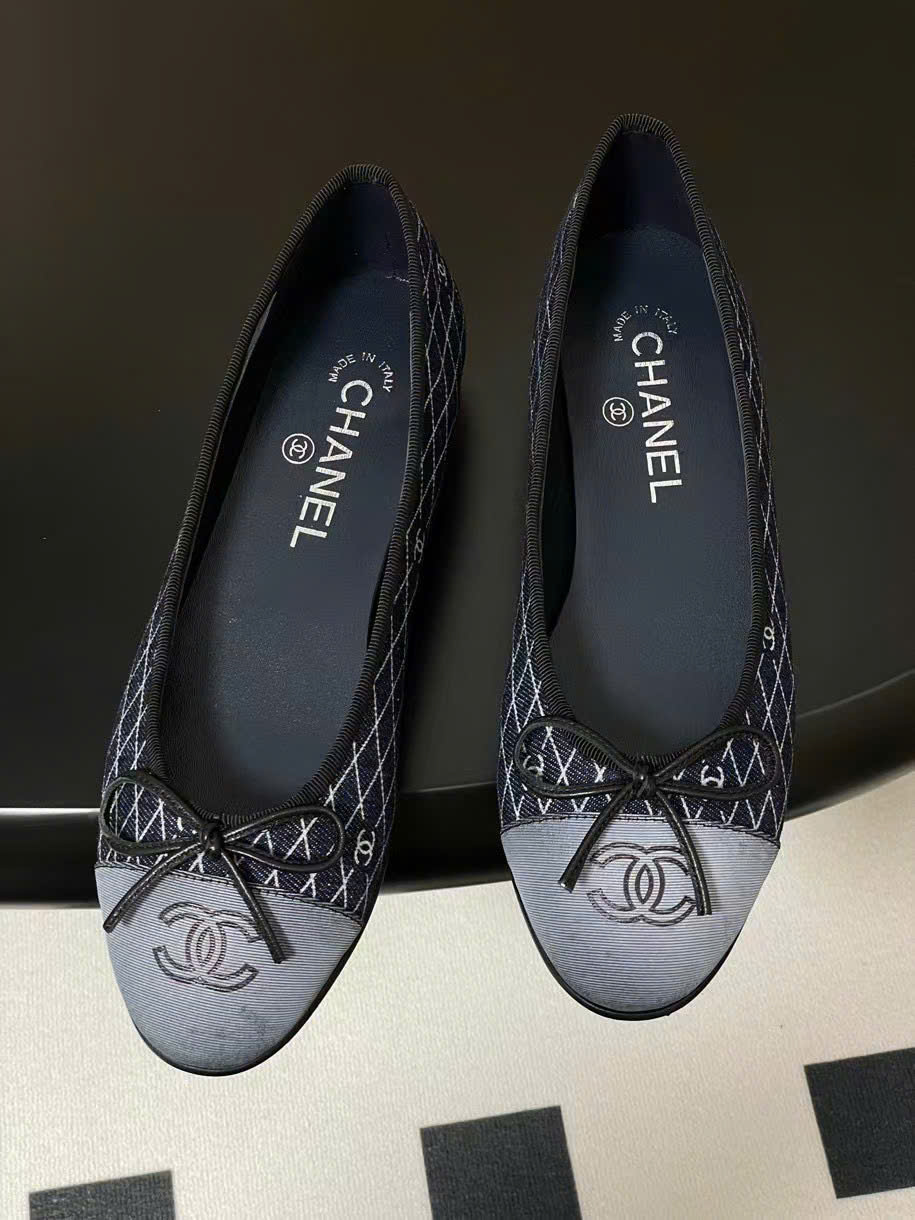 (1:1 replica) Chanel C Logo Vintages Shoes
