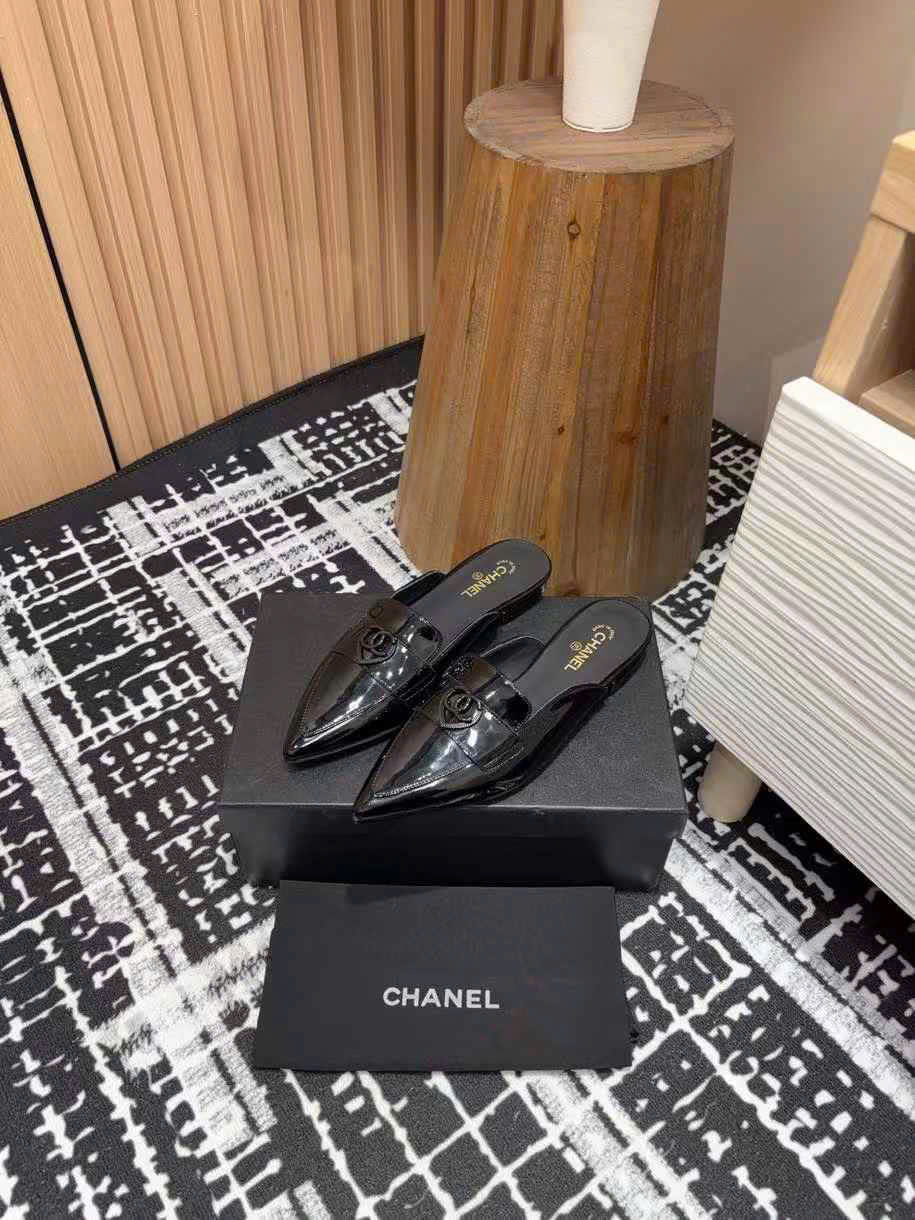 (1:1 replica) Chanel Open Back Leather Shoes