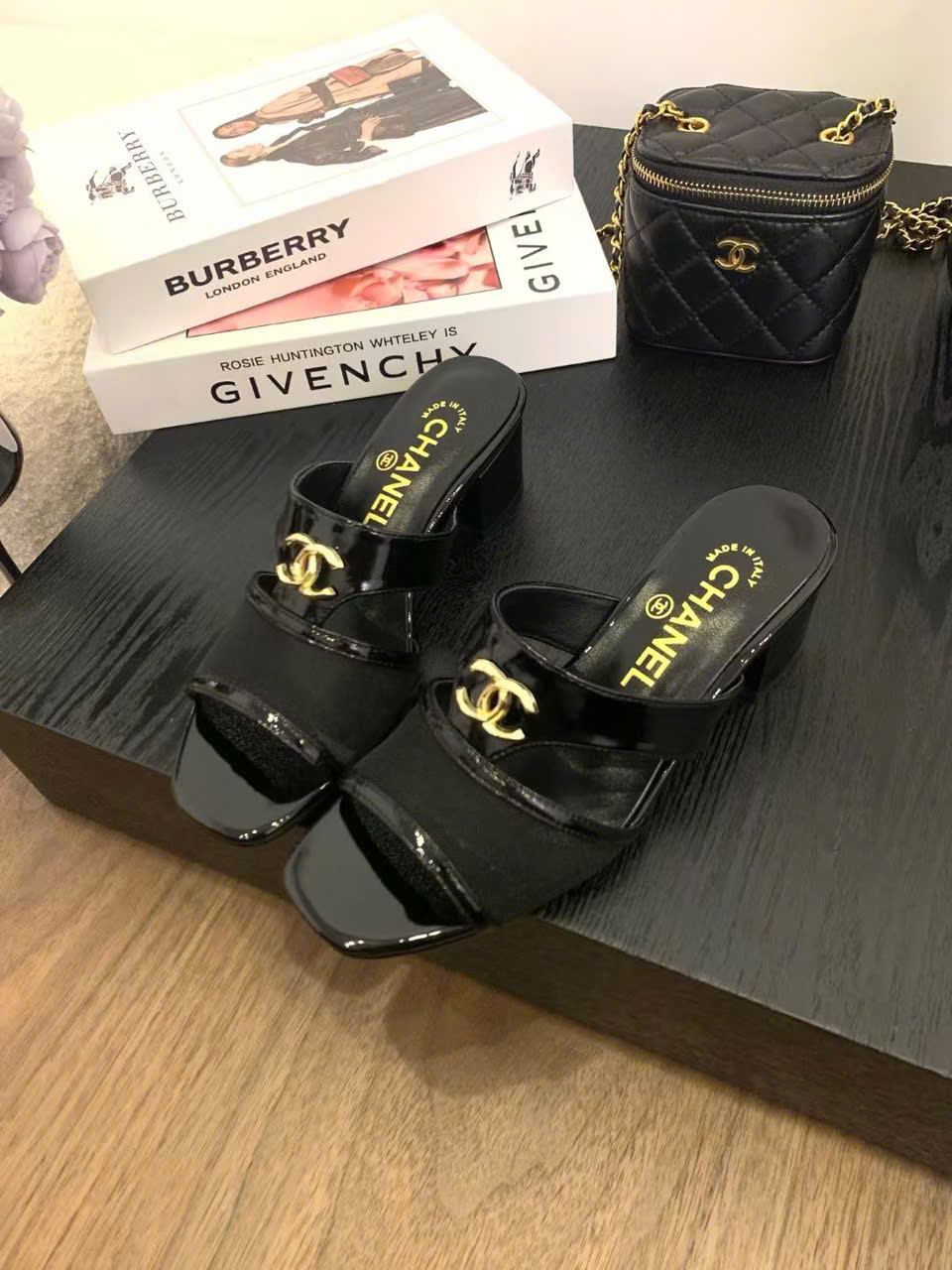 (1:1 replica) Chanel CLogo Women s Sandals New Arrivals